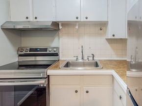 30 Rich St 17, Malden MA 02148