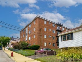 30 Rich St 17, Malden MA 02148