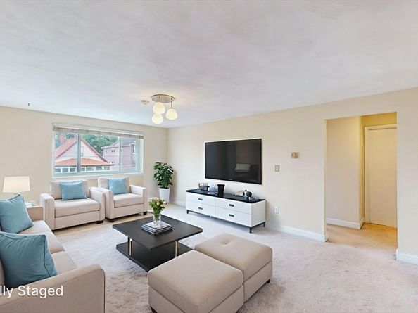30 Rich St 17, Malden MA 02148