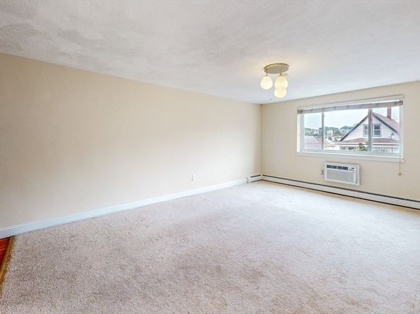 30 Rich St 17, Malden MA 02148