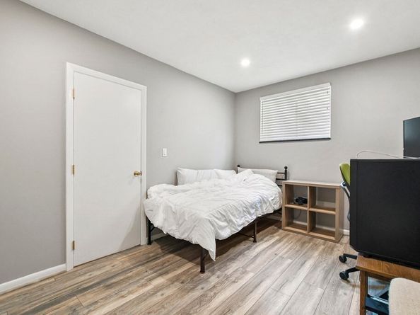 180-A River Street 10, Waltham MA 02453