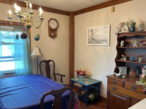 9 Tenth St, Wareham MA 02558