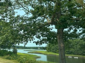 9 Tenth St, Wareham MA 02558