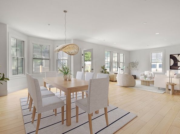 11 Goodwin Place Unit 112, Brookline MA 02445