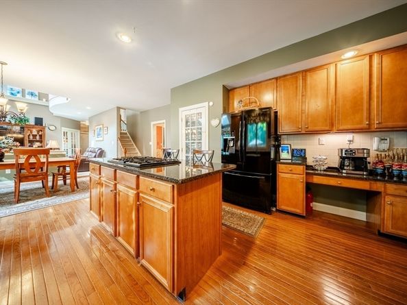 169 Pinecrest Rd, Holliston MA 01746