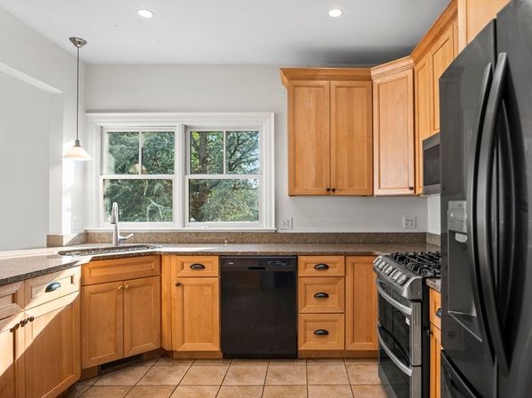27 Green Meadow Drive 27, Reading MA 01867