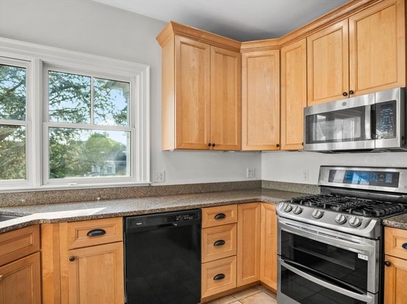 27 Green Meadow Drive 27, Reading MA 01867