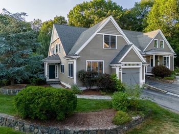 27 Green Meadow Drive