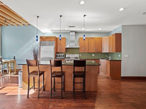96 South St 3, Boston MA 02111