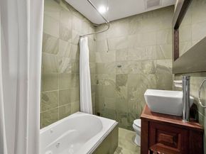 96 South St 3, Boston MA 02111