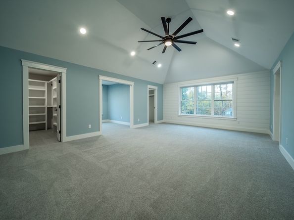 124 Meadow Rd, Bolton MA 01740