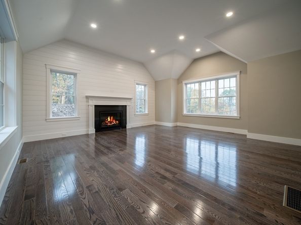 124 Meadow Rd, Bolton MA 01740