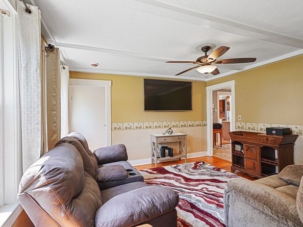 10 Highland St, Spencer MA 01562