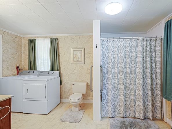 10 Highland St, Spencer MA 01562