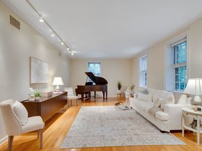 30 Cumberland Avenue 3W, Brookline MA 02445