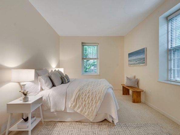 30 Cumberland Avenue 3W, Brookline MA 02445