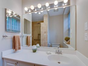 30 Cumberland Avenue 3W, Brookline MA 02445