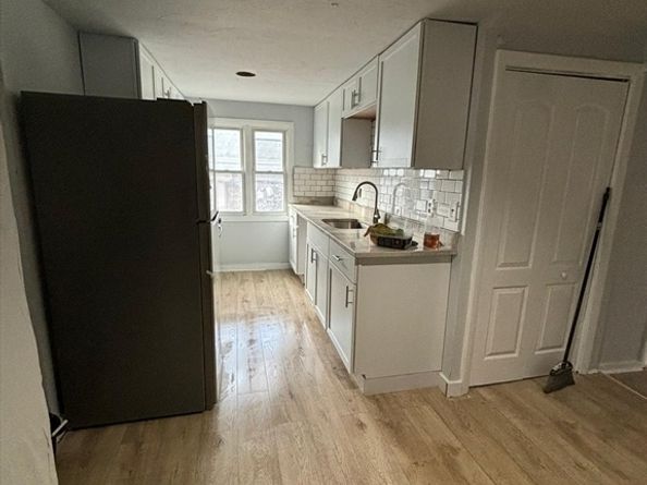 9 Winthtop St, Worcester MA 01604