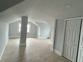 9 Winthtop St, Worcester MA 01604