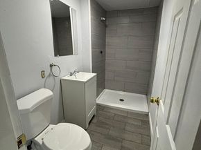 9 Winthtop St, Worcester MA 01604