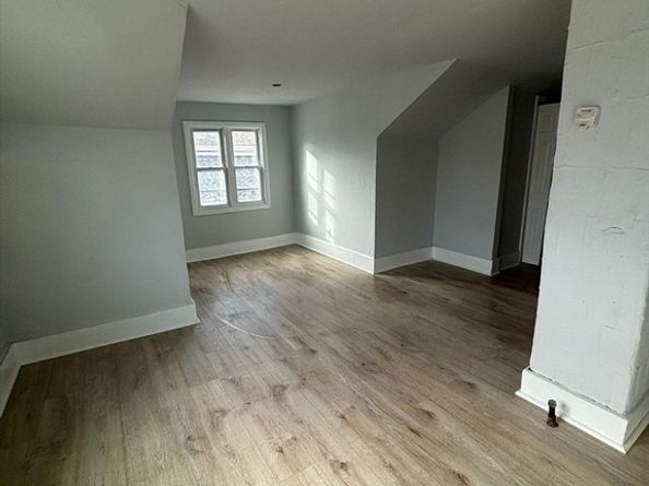 9 Winthtop St, Worcester MA 01604