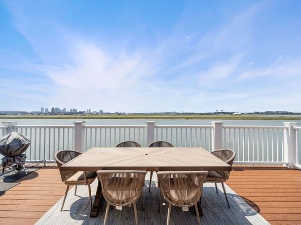 191 Court Rd 3, Winthrop MA 02152