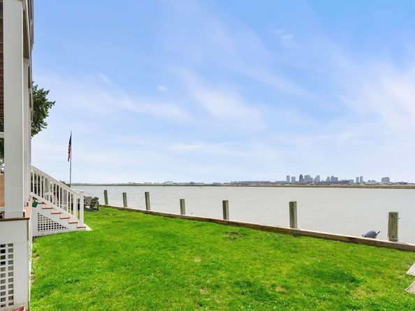191 Court Rd 3, Winthrop MA 02152
