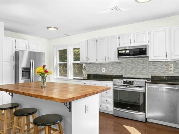 168 Upton St 12, Grafton MA 01519