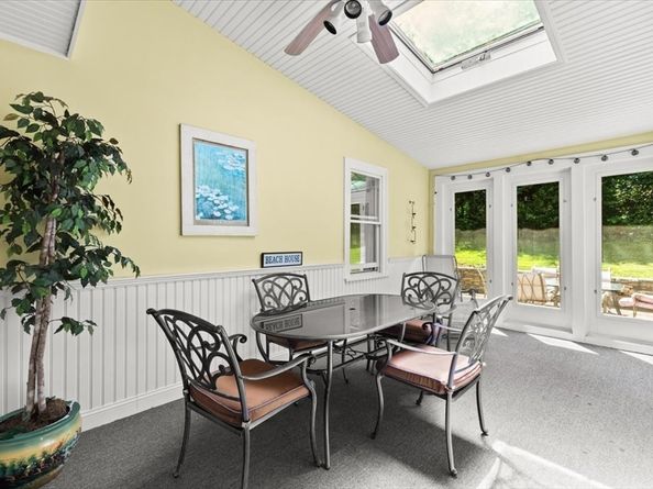 20 Acorn Lane, Pembroke MA 02359