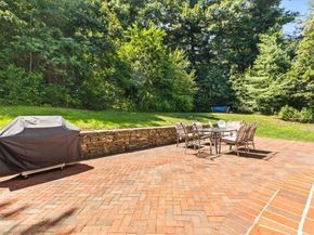 20 Acorn Lane, Pembroke MA 02359