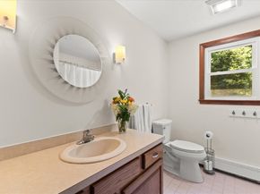 20 Acorn Lane, Pembroke MA 02359
