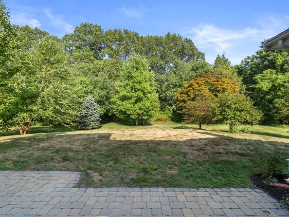84 Bruce Rd, Concord MA 01742