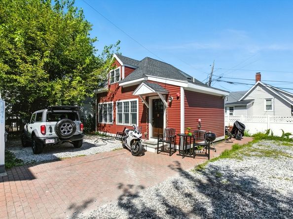 581 Cambridge St, Boston MA 02134