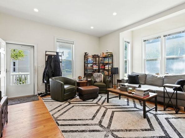 581 Cambridge St, Boston MA 02134