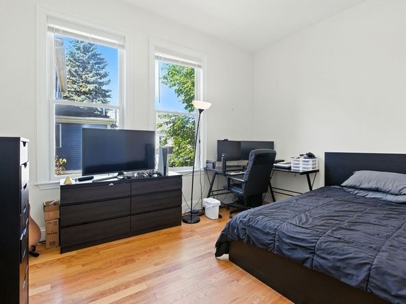581 Cambridge St, Boston MA 02134