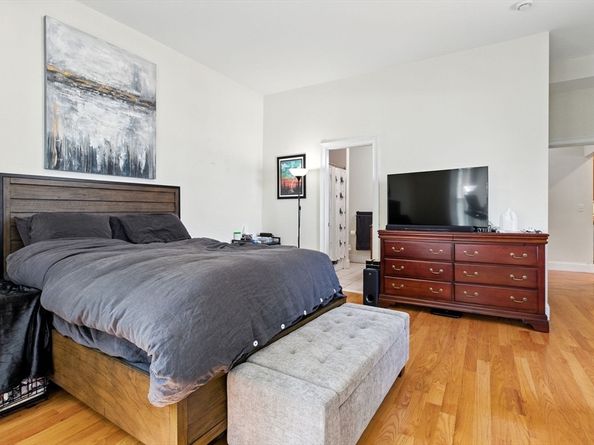 581 Cambridge St, Boston MA 02134