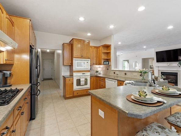 20 Highland Road 20, Westford MA 01886