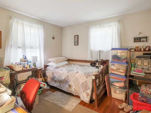 400 River Rd, Hudson MA 01749