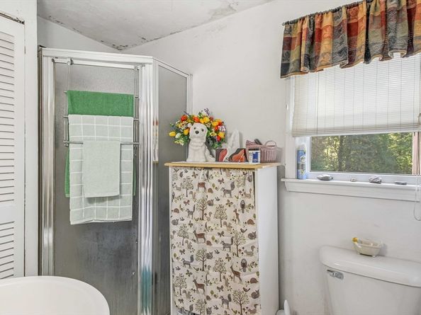 400 River Rd, Hudson MA 01749