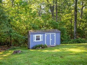 400 River Rd, Hudson MA 01749