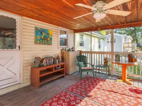 400 River Rd, Hudson MA 01749