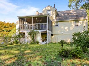 400 River Rd, Hudson MA 01749