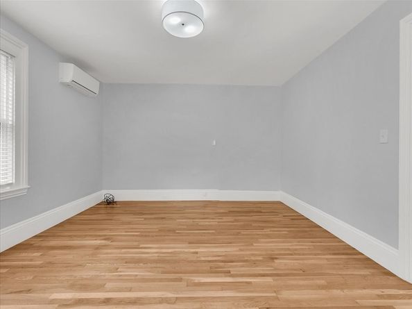 186 Main St, Wayland MA 01778