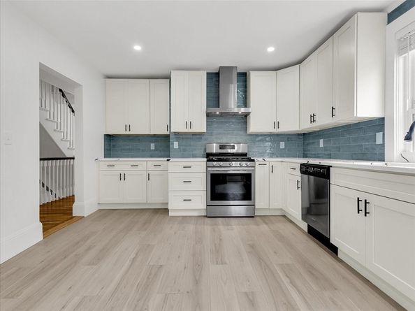 186 Main St, Wayland MA 01778
