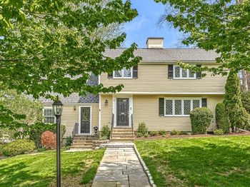 2 Longfellow Rd