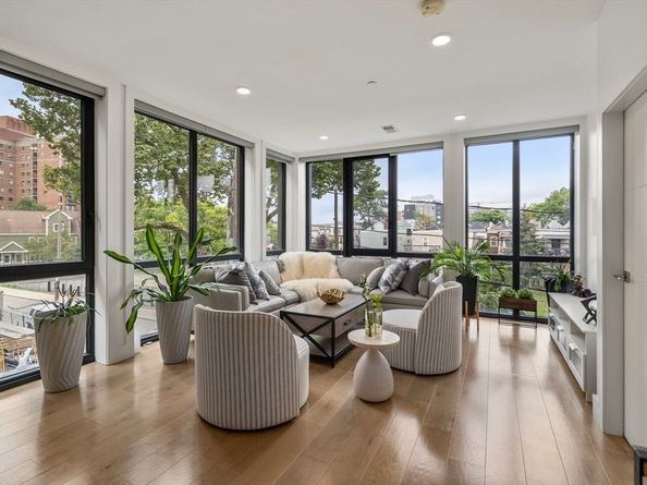 30 Penniman 201, Boston MA 02134
