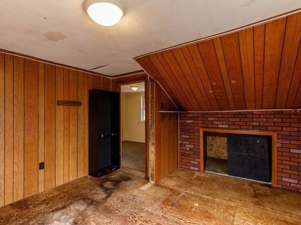 58 Lindell Avenue, Leominster MA 01453