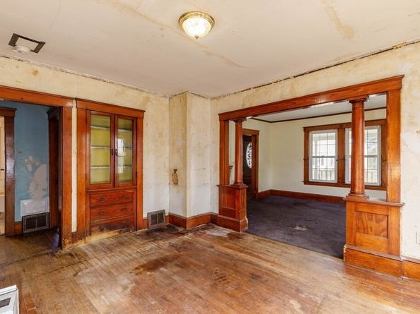 58 Lindell Avenue, Leominster MA 01453