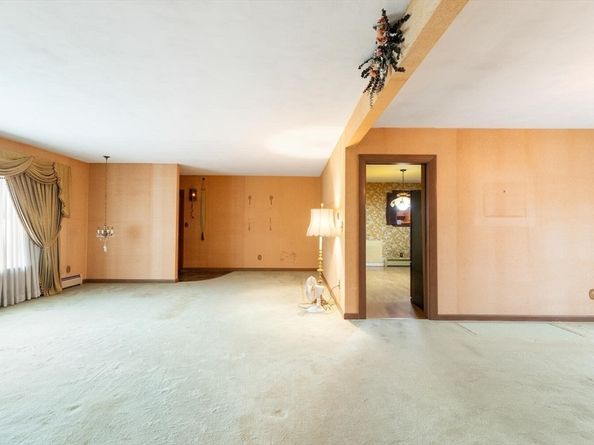 4R Forest Street, Peabody MA 01960