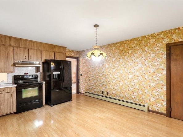 4R Forest Street, Peabody MA 01960
